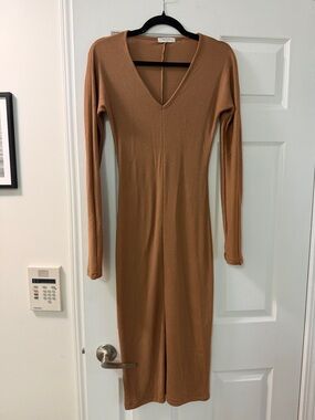 Ribbed V-Neck Midi Dress in Camel
